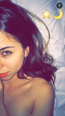 fuckyeahrileyreid:  Riley Reid on Snapchat