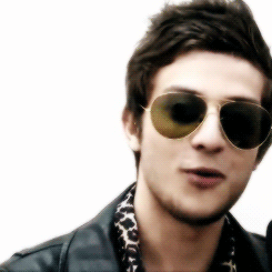 fckslua:  @chayleao; legendários na web 