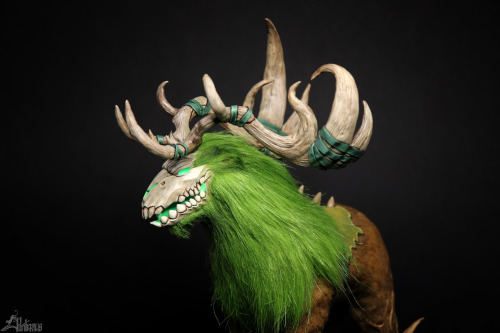 Kul Tiran Druid (World of Warcraft) Height : 25 cm (9,8 inch)Length: 22 cm (8,7  inch) Width:  12 cm
