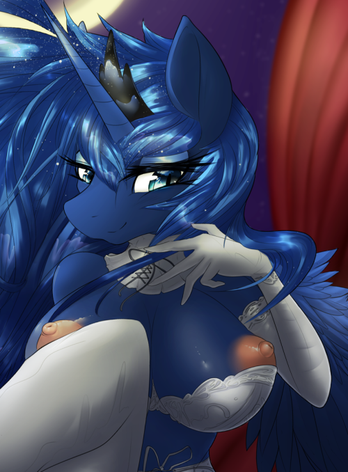 mirapony:  Futa Princess Luna and Alicorn rarity.Commission for JG. =D Description below are from JG post : http://www.furaffinity.net/view/15291401/ The lovely princess of the night likely doesn’t give many ponies such a show very often at all, but