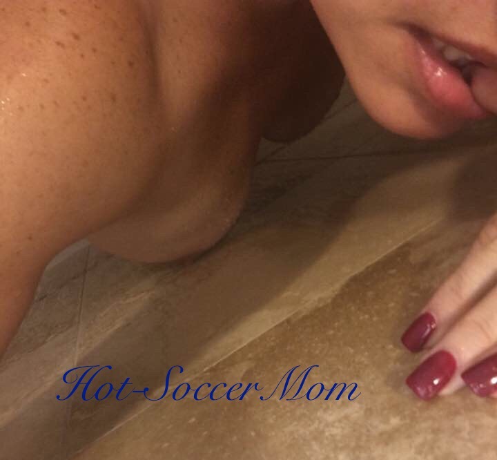 hot-soccermom:  Some selfies from the tub and shower. Do you like seeing me when