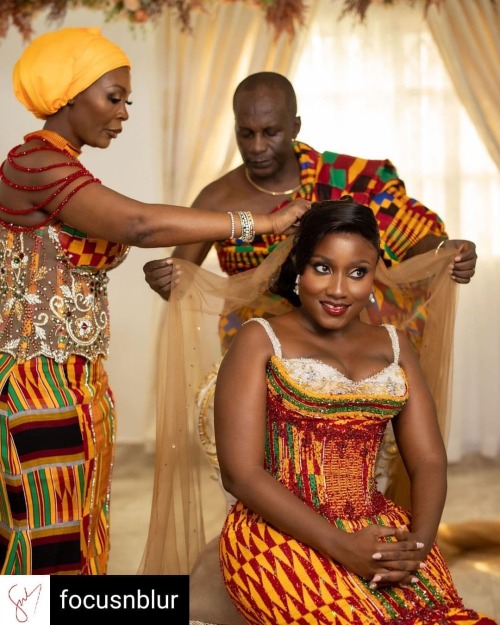 Preparing the Bride @focusnblur  Groom: Barima Osei Mensah  Bride: Anita Sefa boakye  @focusnblur  K