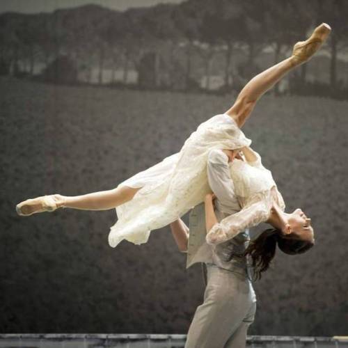 tutu-fangirl:Viktorina Kapitonova and Denis Vieira, Anna Karenina - Ballett Zürich© Mo