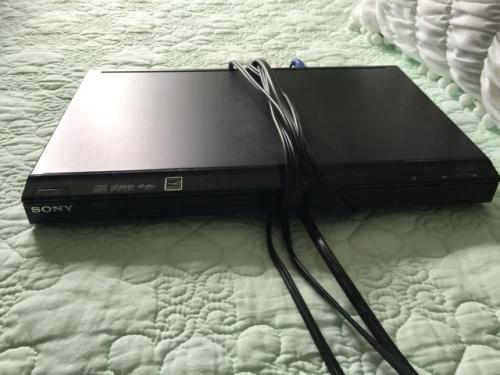 Sony DVD player NEW *only used a few times*$15.00http://www.ebay.com/itm/263112321968?ssPageName=STR