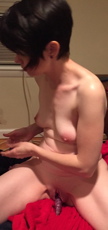 emptytits: Submission