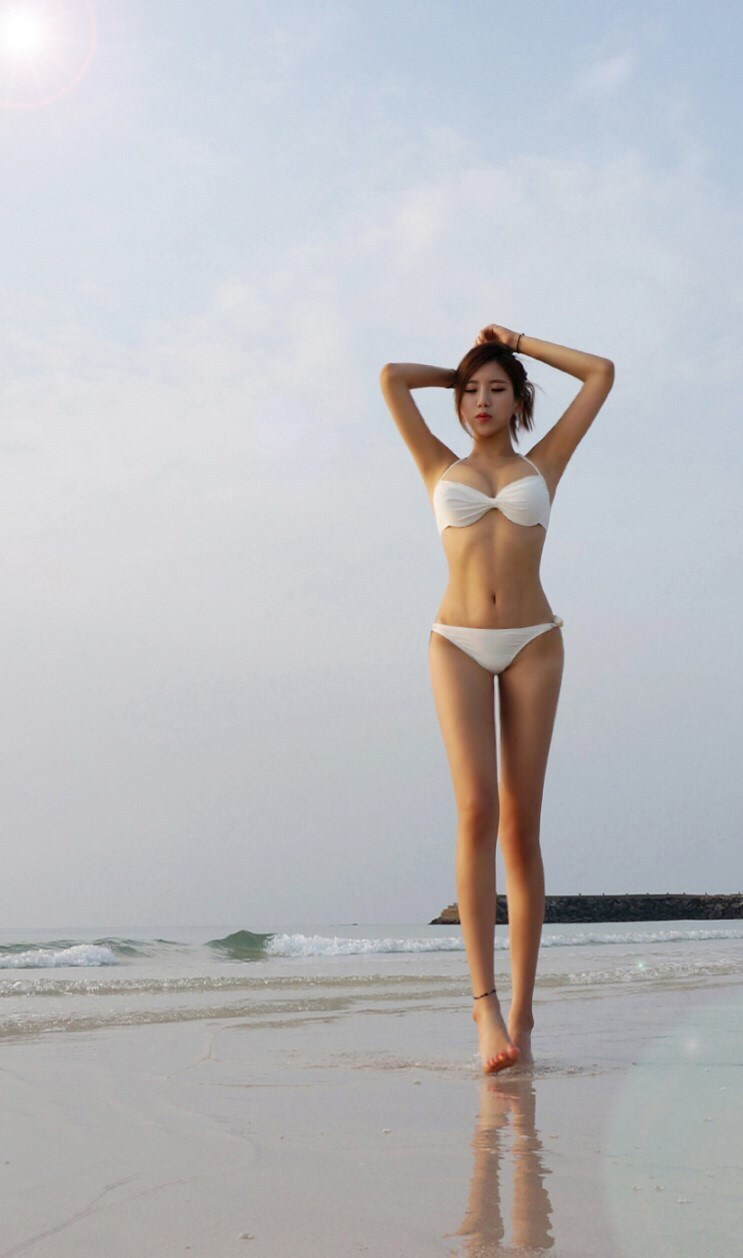 hotasianworld:  Higher Resolution of leggy bikini girl