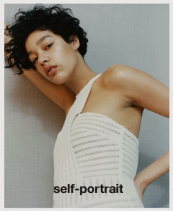 driflloon:    Damaris Goddrie by Lea Colombo for Self-Portrait FW15   