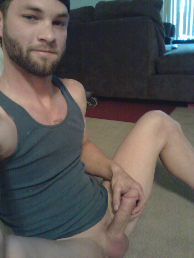 worshipdavescock:  Want some cock?  How about a bit of ass too? (lick lick lick)