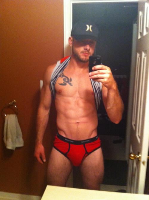 txcwbysexy:  camodude:  http://camodude.tumblr.com/  Hot damn  Yes dear I’ll suck your cock!