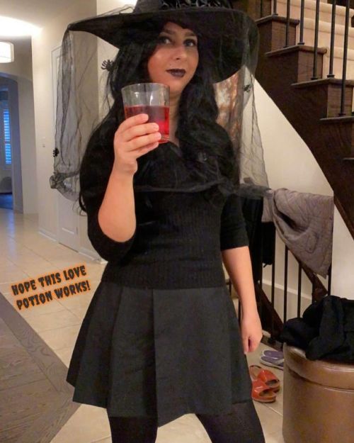 Witching everyone a Spooktacular Halloween!‍♀️ #diesel #halloween #costume #makeup #ootn #style 