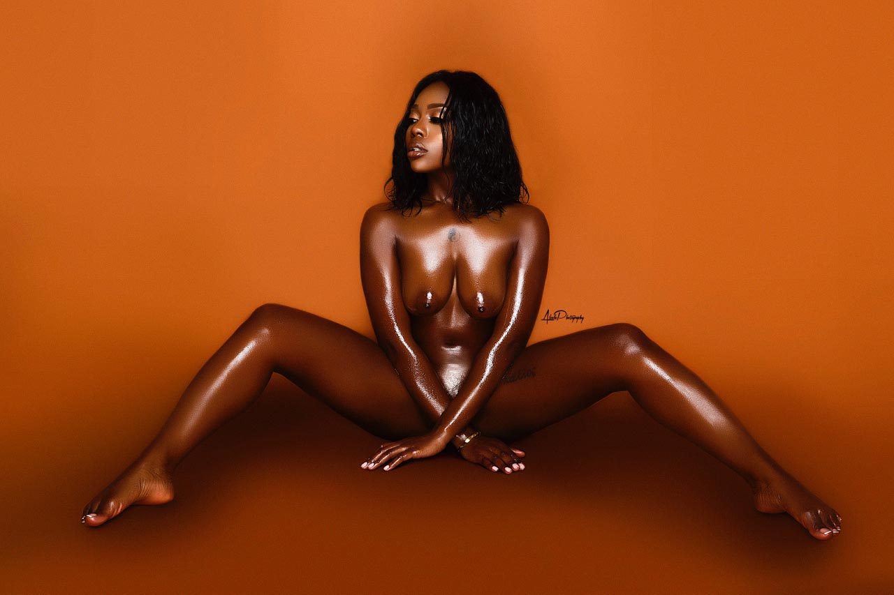 wiggzpicks:Asha Monet: Clockwork Orange – Alcole Studios