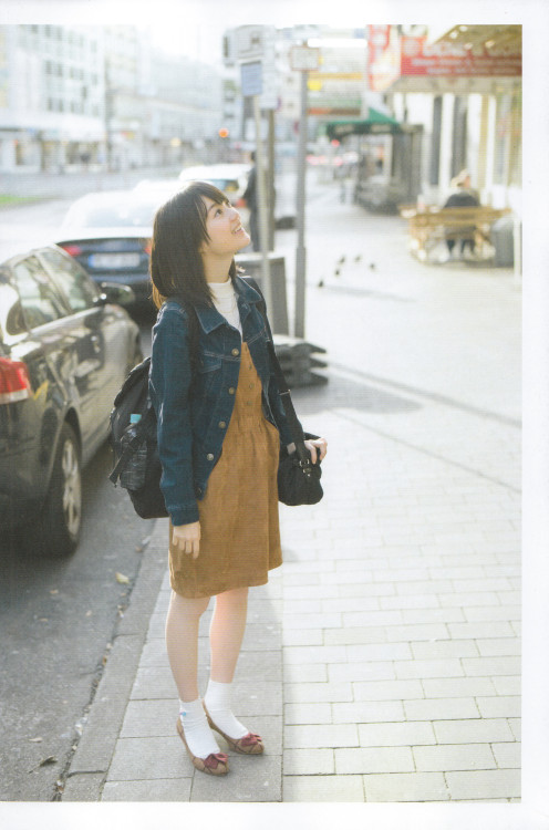 voz48reloaded:  Ikuta Erika 1st Photobook 「Tenchou」