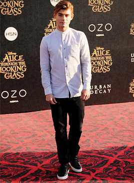 mydicktasteslikepepsi-cola:  Garrett Clayton attends the premiere of Disney’s ‘Alice Through the Looking Glass’ at the El Capitan Theatre on May 23, 2016 in Hollywood, California.   