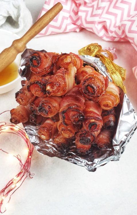 thighhighsandcoffee:  keto: Bacon Roses with