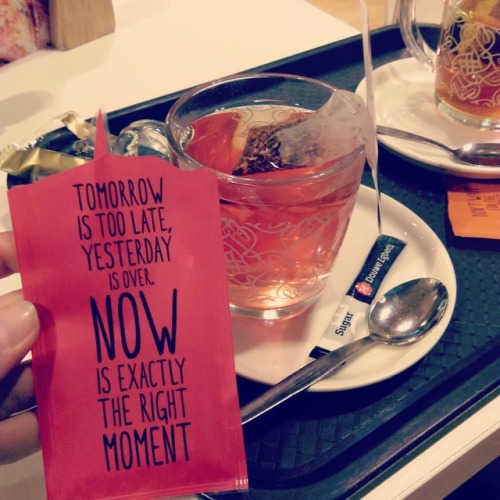 Tea time. Super smart things coming from tea packaging. #airport #goinghome #itwasgreat #vacation #i