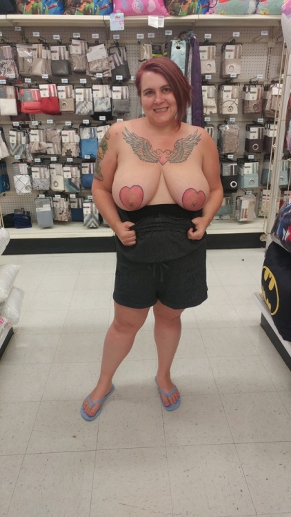 jaydiesel79: Kmart flash bbw