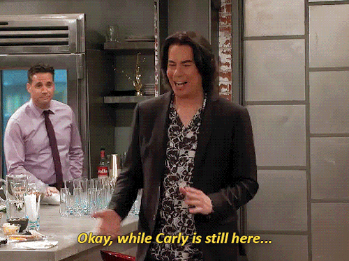 amazondancewarrior: iCarly (2021) | 1x01 iStart OverIn which Carly Shay is me at every party I go to