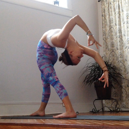 little-yogi: “I can’t do yoga, I can’t even touch my toes.” I&hellip; li