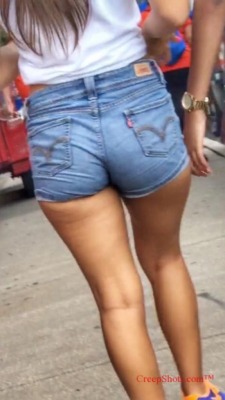 creepshots:  That’s one nice ass. 4 CreepShots by @louisgaracares https://shar.es/1uvc9s