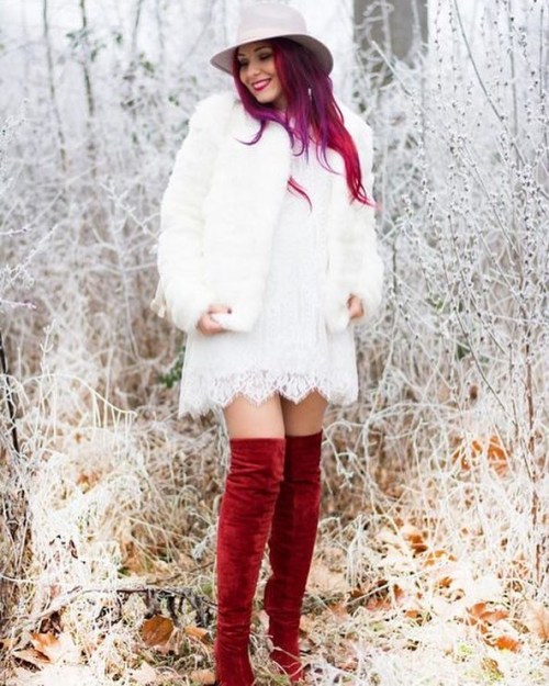 bararadrianadelia:Baby it’s cold outside #fashionistas #whitedress #winterwhite #redboots #bootslov