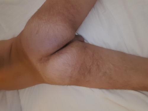 xlforxl-cgn: #me #naked #hairy #uncut #bigcock #ass #asshole I want this ass