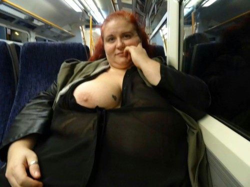 bbwjuju:  Train ride back from London 