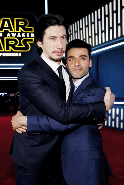 delevingned:Adam Driver and Oscar Isaac attend the Premiere of Walt Disney Pictures and Lucasfilm’s 