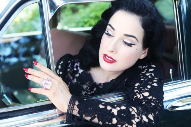 stringofpearlsss:  ✿✿ 
