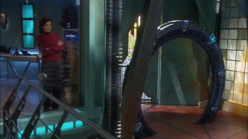  Stargate Atlantis 03x02: Misbegotten 