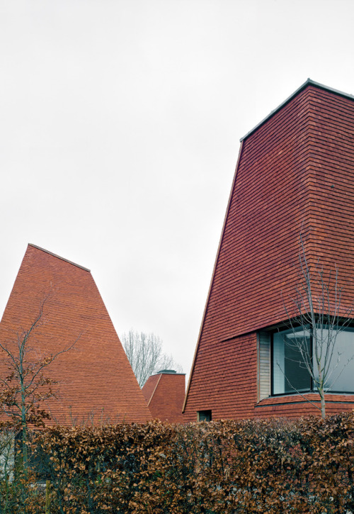 remash:caring wood ~ macdonald wright + rural office for architecture | photos © james morrisHom