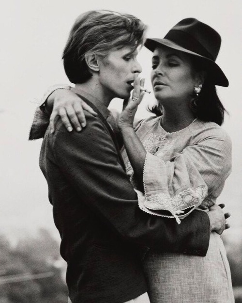 Porn citizenscreen: David Bowie and Elizabeth photos