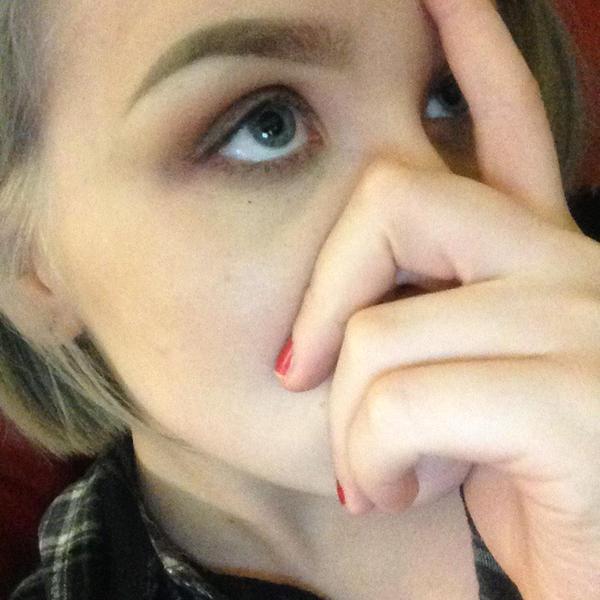 angelicslutt:  “im not ordering pizza you can eat what’s in the fridge” 