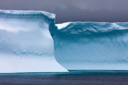 vurtual:  GERLACHE STRAIT - Antartica (by Richard Williams)