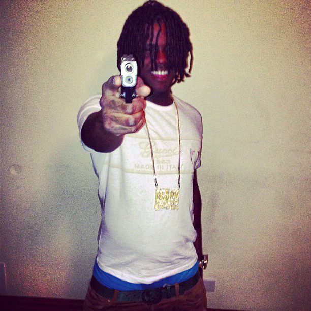 wokeupinausedtoyota:  brian-beavers:  Chief Keef: Points a gun at a cop Gets put