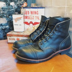 redwingshoestoreamsterdam:  There is nothing better then a fresh conditioned pair of boots for the winter. These Red Wing Shoes 8116 Iron Ranger in Charcoal Rough &amp; Tough are ready for the cold days! | http://ift.tt/180OFjM | http://ift.tt/1EyaY12