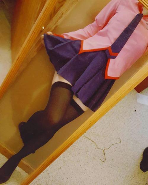 #bakemonogatari #hitagi #cosplay #anime #japan #zettairyouiki #stockings #medias #kneehighsocks #add