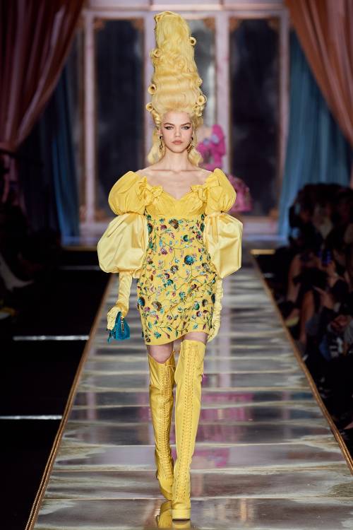 Moschino, fall 2020 RTW(Janniers: The Grand Finale)