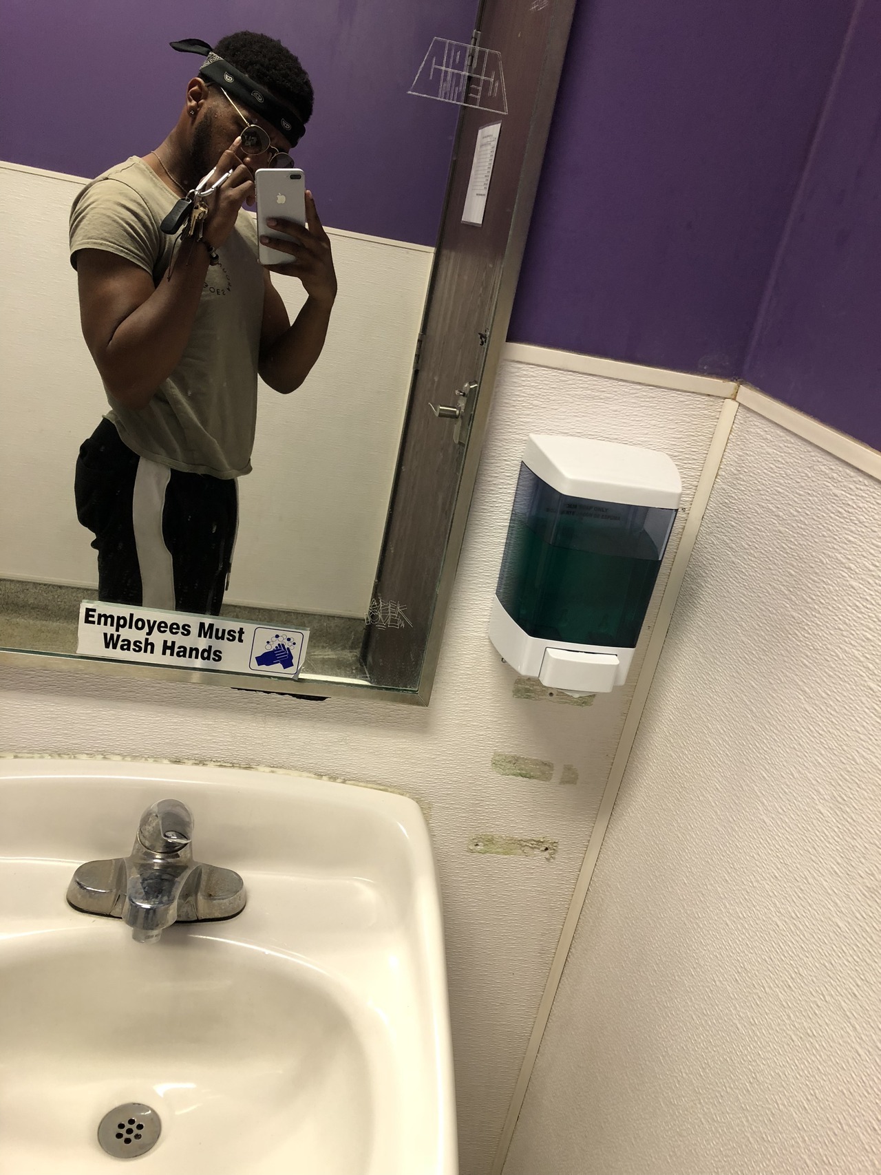 fixxedpersonalityy:  Work break chronicles 