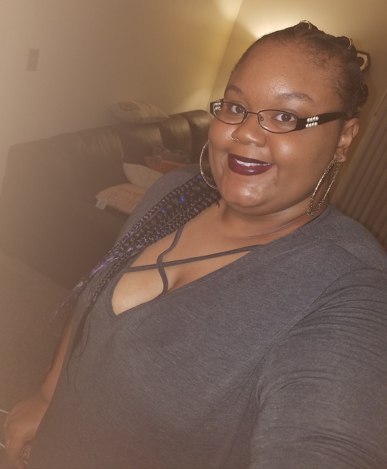 charismablu:  charismablu:  Last night shenanigans. Really digging my hair. ❤️