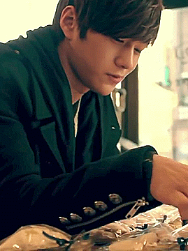 Myungsoo X White Confession