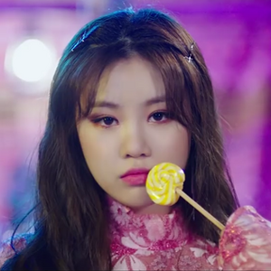 O Novo Girl Group Da Cube Debutou Hoje E Est Maravilhoso, Apoiem Muito As Meninas E Views EmLATATA.like