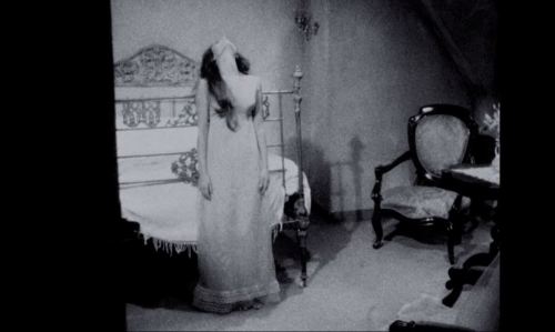 apdistractions:   Vampir Cuadecuc Pere Portabella’s extraordinary experimental documentary reworks footage filmed on the set of Jess Franco’s 1970 shocker Count Dracula starring Christopher Lee and Soledad Miranda  https://painted-face.com/