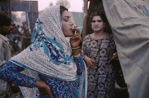 fotojournalismus:Hijras of Pakistan, Bruno MorandiHijras, who can be eunuchs, intersex or transgende