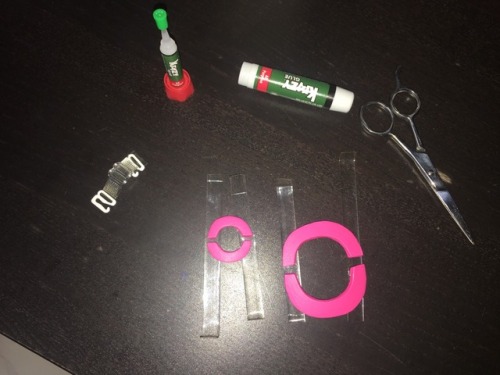 acidrockstar: I gotta use my heat gun for the first time, that was quite an experience :3cMy foam he