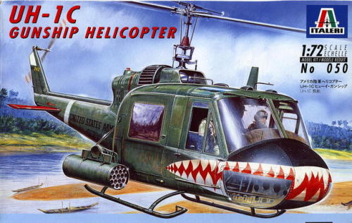 enrique262:Vietnam War, Bell UH-1C Huey gunship helicopter. Guerra de Vietnam, Helicóptero artillado