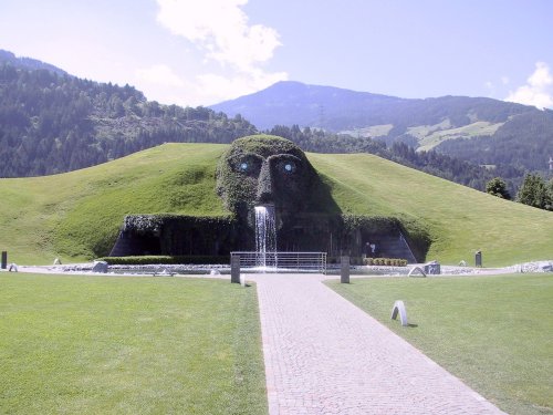 f-featherbrain:Swarovski Crystal world (Kristallwelten) in Wattens, Tirol, Austria