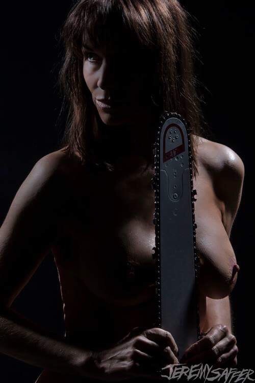 morehorror: willicaroline: “Sex… Or the Saw? What’s it gonna be, boy?” Caro