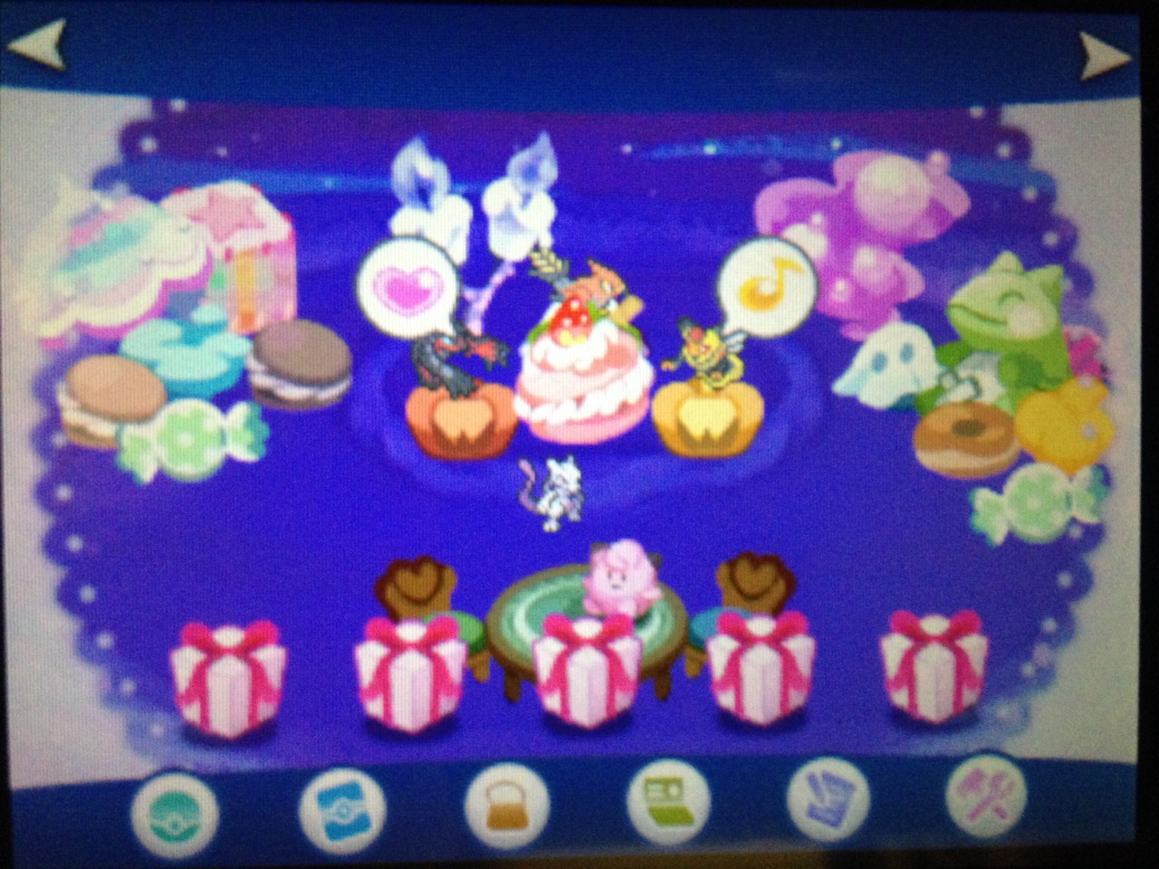 I threw a birthday party for Mewtwo
♬(ノ゜∇゜)ノ♩