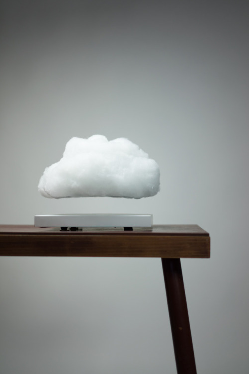 itscolossal:  Floating Cloud: An Electromagnetic Cloud That Hovers on Your Desktop by Richard Clarkson