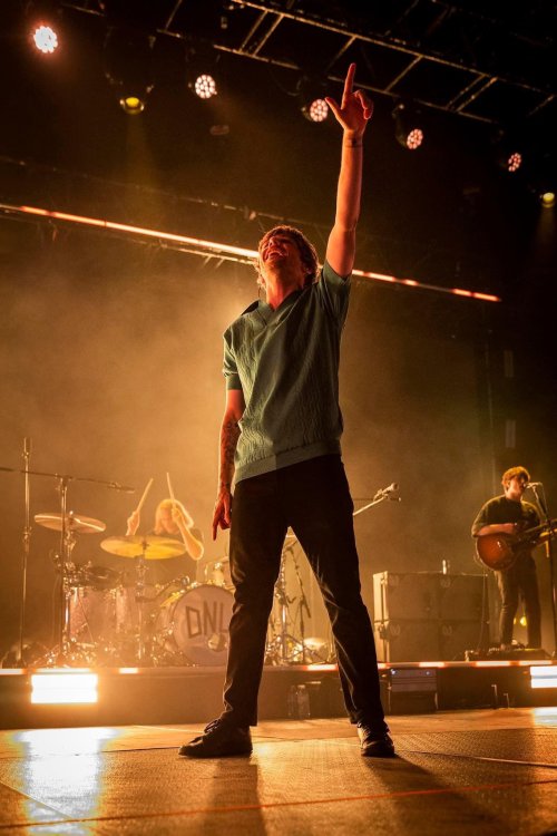 louistomlinsoncouk:Louis on stage in Monterrey, Mexico - 11/6